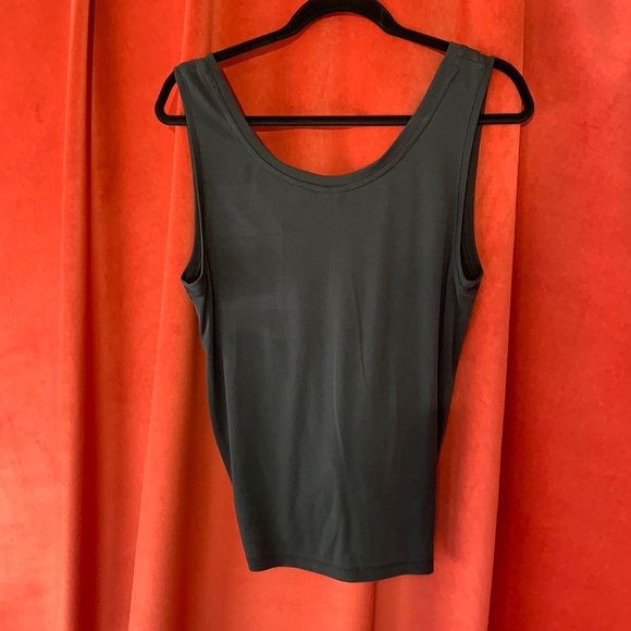 Lg black tank up cycled with lighting bolt patch. - Picture 2 of 2